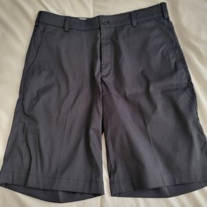 Nike Golf Men's Charcoal Flat Front Shorts Size 32